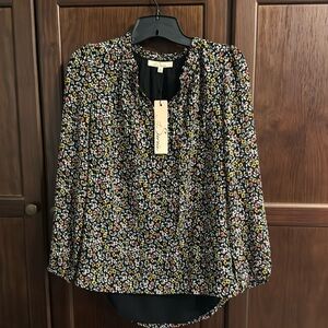 Women’s long sleeve flower top